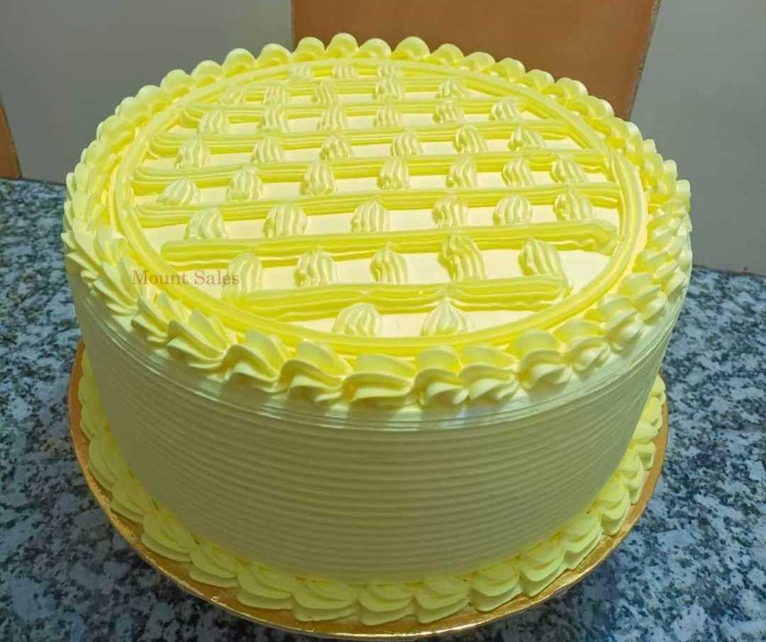 Premium RED N White Velvet Cake